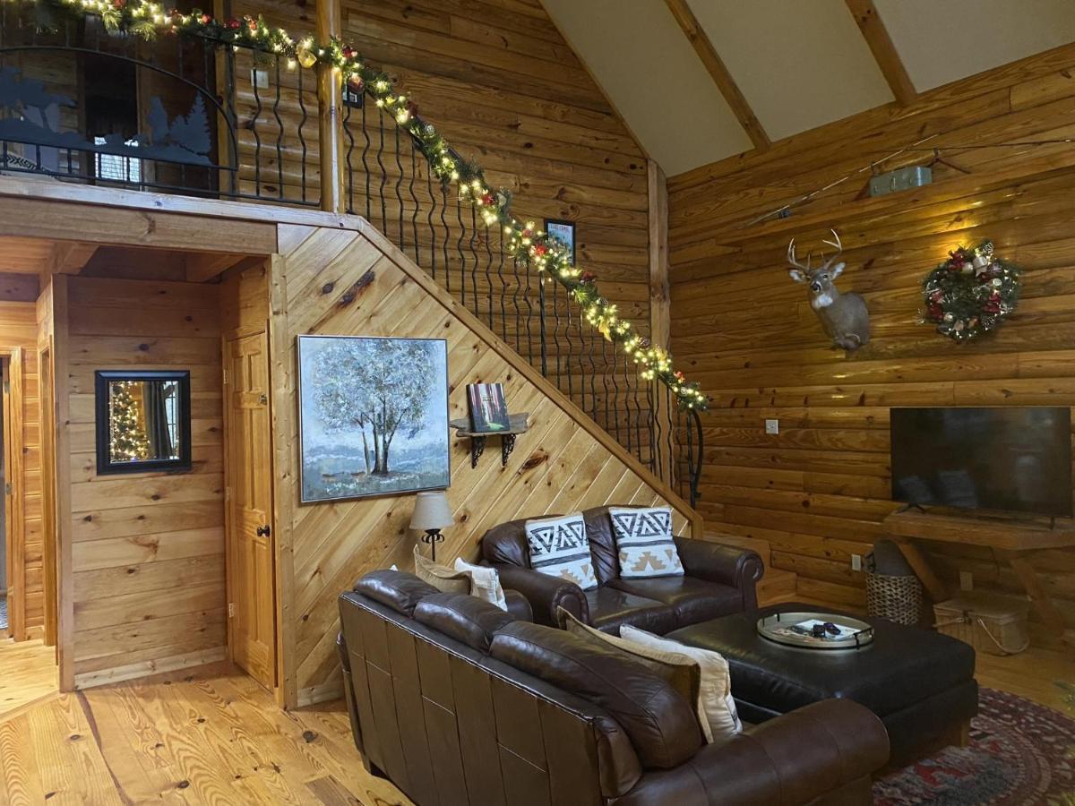 Tree Top Lodge - Gorgeous Lake Cabin With Hot Tub & Magnificent Views Of Forests And Mountains! Cabin Butler Exterior foto